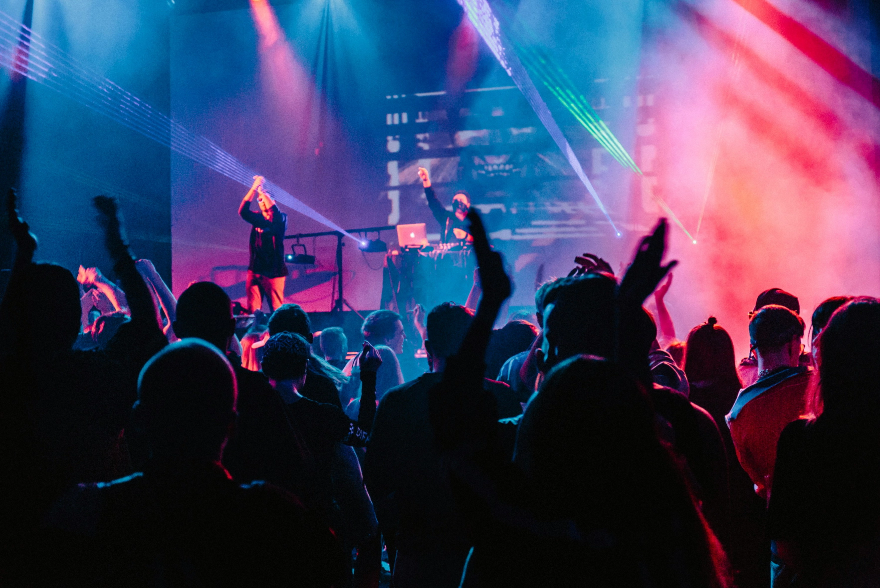 Live performance audience